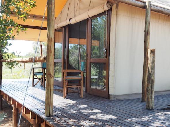 Out In Africa Wildlife Lodge Hammanskraal Bagian luar foto