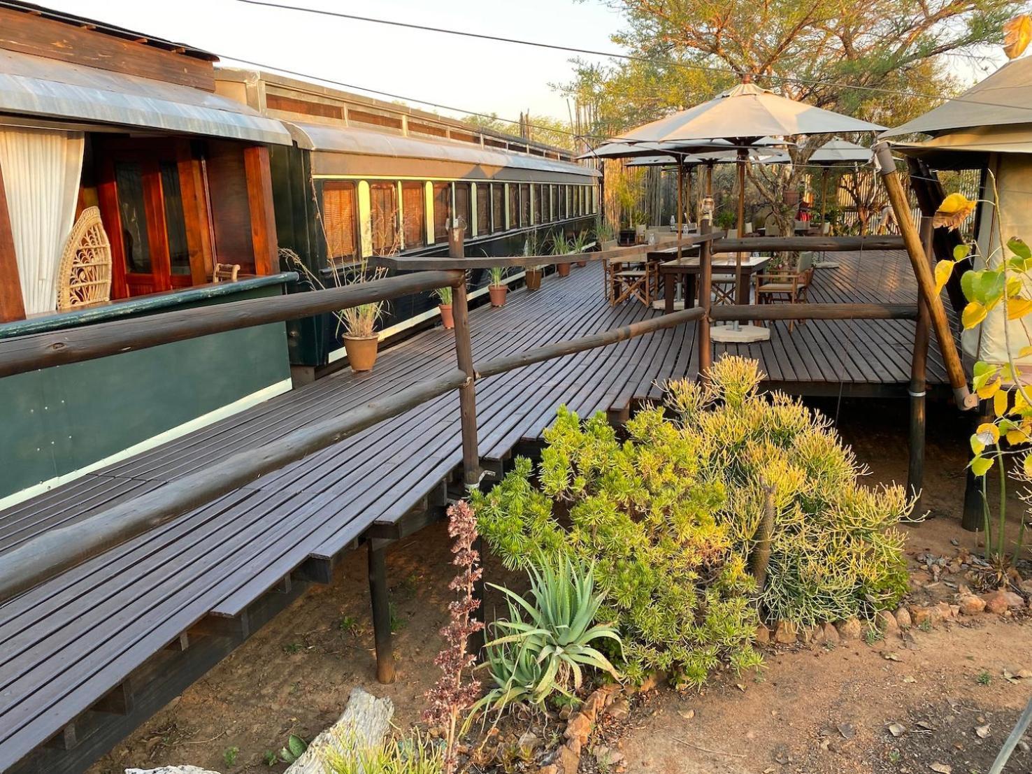 Out In Africa Wildlife Lodge Hammanskraal Bagian luar foto